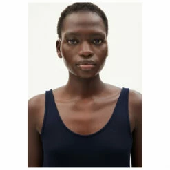 Armedangels Women's Ashraani Solid - Top -Outdoor Equipment Sales Shop armedangels womens ashraani solid top detail 3