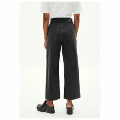 Armedangels Women's Enijaa Cropped - Jeans 11 Armedangels Women's Enijaa Cropped - Jeans -Outdoor Equipment Sales Shop armedangels womens enijaa cropped jeans detail 4