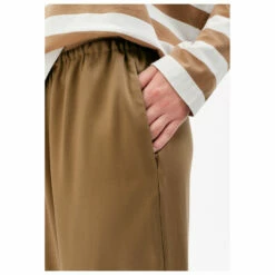 Armedangels Women's Kalenaa - Casual Trousers 10 Armedangels Women's Kalenaa - Casual Trousers -Outdoor Equipment Sales Shop armedangels womens kalenaa casual trousers detail 4