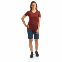 Women's Merino150 Bergfreunde Outline T-Shirt - Merino Shirt 10 Women's Merino150 Bergfreunde Outline T-Shirt - Merino Shirt -Outdoor Equipment Sales Shop bergfreundede womens merino150 bergfreunde outline t shirt merino shirt detail 9