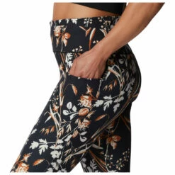 Columbia Women's Weekend Adventure 7/8 Legging - Leggings 13 Columbia Women's Weekend Adventure 7/8 Legging - Leggings -Outdoor Equipment Sales Shop columbia womens weekend adventure 7 8 legging leggings detail 5