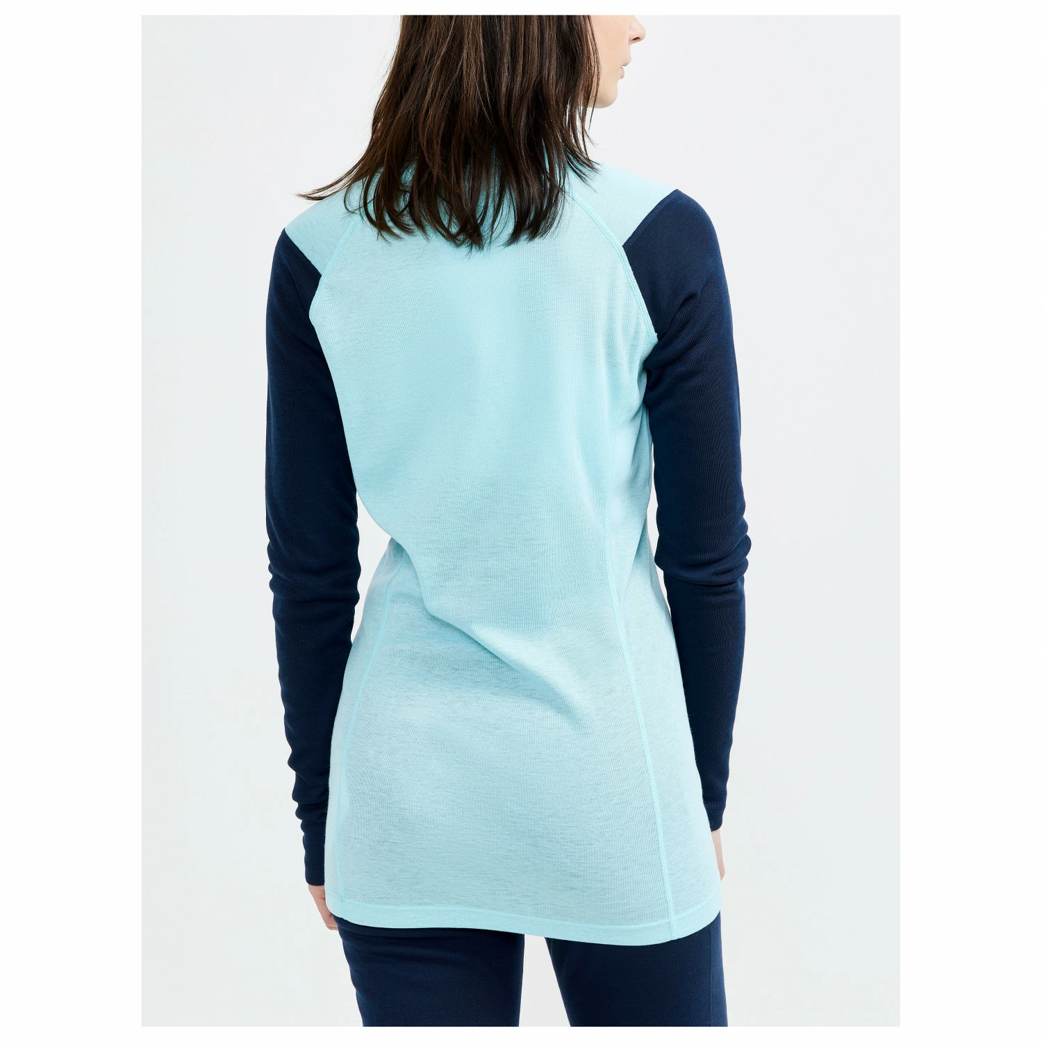 Craft Women's Core Warm Baselayer Set - Synthetic Base Layer 6 Craft Women's Core Warm Baselayer Set - Synthetic Base Layer - Image 4
