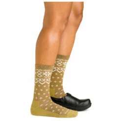 Darn Tough Women's Shetland Crew Lightweight With Cushion - Sports Socks 7 Darn Tough Women's Shetland Crew Lightweight With Cushion - Sports Socks -Outdoor Equipment Sales Shop darn tough womens shetland crew lightweight with cushion sports socks detail 3