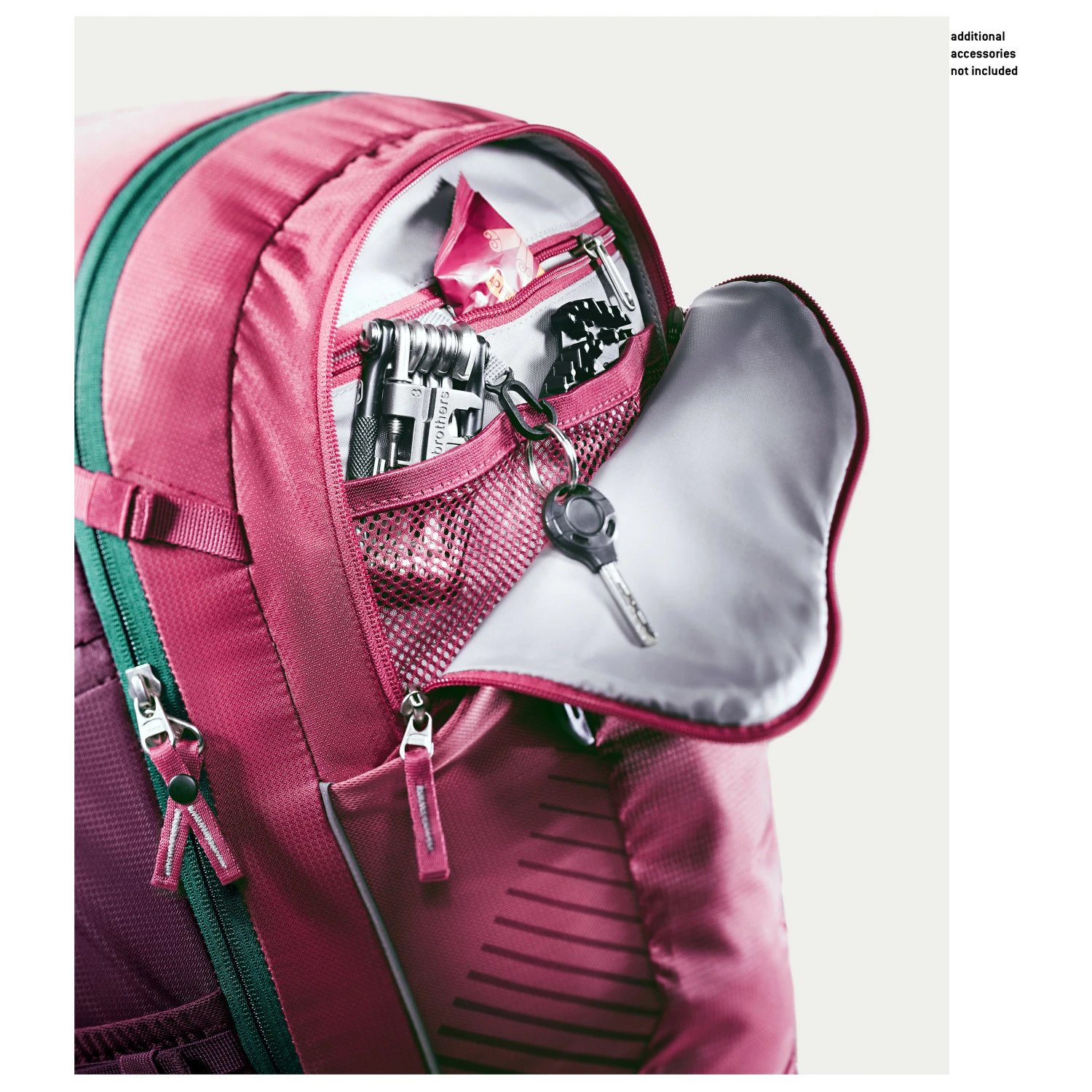 Deuter Women's Trans Alpine 28 SL - Cycling Backpack 9 Deuter Women's Trans Alpine 28 SL - Cycling Backpack - Image 7