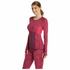 Devold Women's Tuvegga Sport Air Shirt - Merino Base Layer 13 Devold Women's Tuvegga Sport Air Shirt - Merino Base Layer -Outdoor Equipment Sales Shop devold womens tuvegga sport air shirt merino base layer detail 5