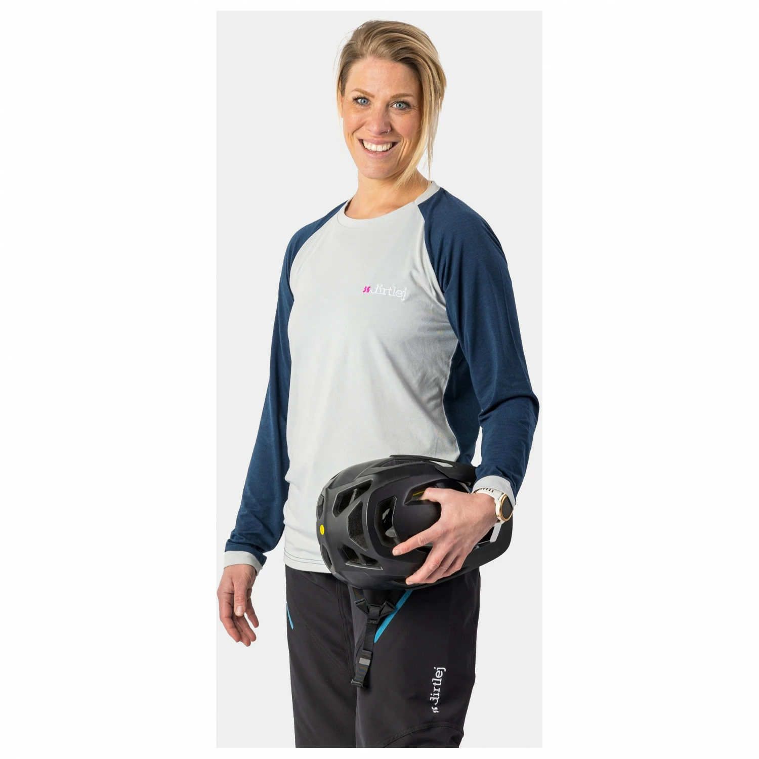 Dirtlej Women's Mountee Drirelease Merino - Cycling Jersey 5 Dirtlej Women's Mountee Drirelease Merino - Cycling Jersey - Image 3
