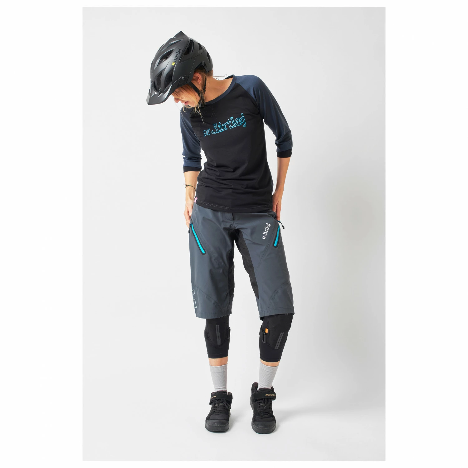 Dirtlej Women's Trailscout Waterproof - Cycling Bottoms 4 Dirtlej Women's Trailscout Waterproof - Cycling Bottoms - Image 2