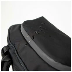 Doughnut Dynamic Large Titan 22 - Daypack -Outdoor Equipment Sales Shop doughnut dynamic large titan 22 daypack detail 11