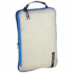 Eagle Creek Pack-It Isolate Compression Cube Set - Stuff Sack -Outdoor Equipment Sales Shop eagle creek pack it isolate compression cube set stuff sack detail 3