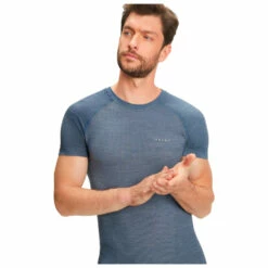 Falke Wool Tech-Light Singlet S/S - Merino Base Layer 10 Falke Wool Tech-Light Singlet S/S - Merino Base Layer -Outdoor Equipment Sales Shop falke wool tech light singlet s s merino base layer detail 4