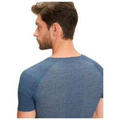 Falke Wool Tech-Light Singlet S/S - Merino Base Layer 11 Falke Wool Tech-Light Singlet S/S - Merino Base Layer -Outdoor Equipment Sales Shop falke wool tech light singlet s s merino base layer detail 5