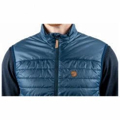 FJÄLLRÄVEN Abisko Padded Vest - Synthetic Vest 12 FJÄLLRÄVEN Abisko Padded Vest - Synthetic Vest -Outdoor Equipment Sales Shop fjaellraeven abisko padded vest synthetic vest detail 5