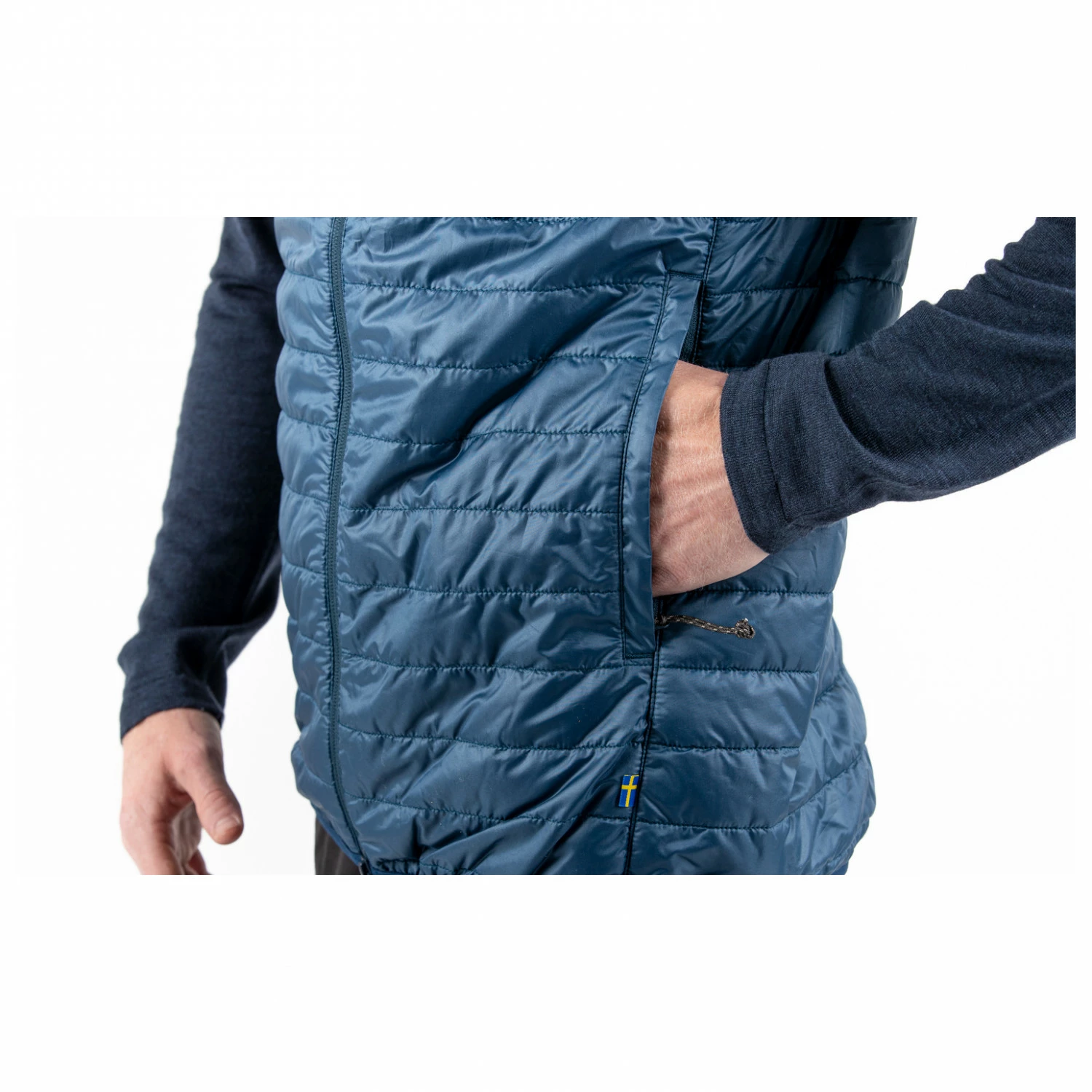 FJÄLLRÄVEN Abisko Padded Vest - Synthetic Vest 8 FJÄLLRÄVEN Abisko Padded Vest - Synthetic Vest - Image 6