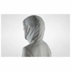 FJÄLLRÄVEN Abisko Sun-Hoodie - Sport Shirt 15 FJÄLLRÄVEN Abisko Sun-Hoodie - Sport Shirt -Outdoor Equipment Sales Shop fjaellraeven abisko sun hoodie sport shirt detail 6
