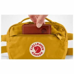 FJÄLLRÄVEN Kånken Hip Pack - Hip Bag 18 FJÄLLRÄVEN Kånken Hip Pack - Hip Bag -Outdoor Equipment Sales Shop fjaellraeven kaanken hip pack hip bag detail 7