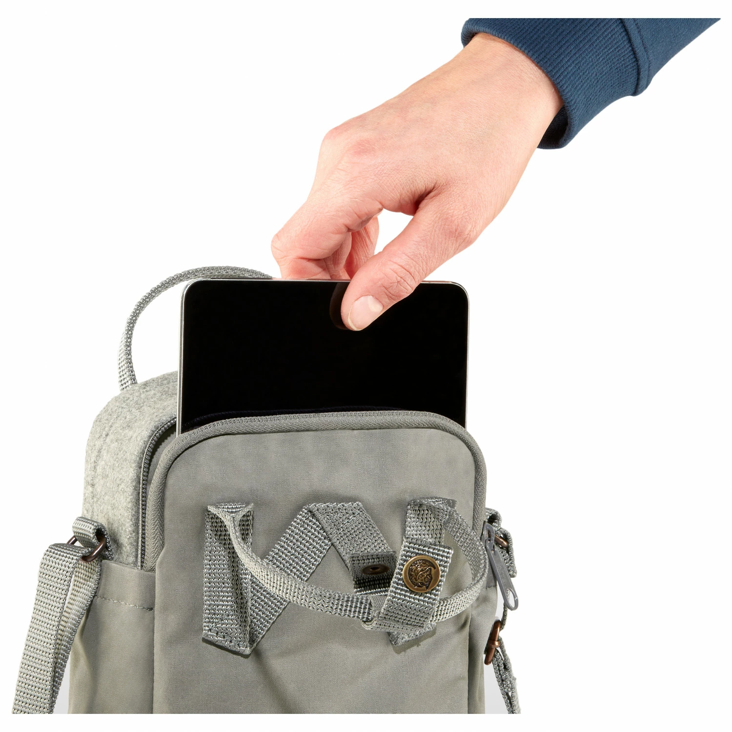 FJÄLLRÄVEN Kånken Re-Wool Sling - Shoulder Bag 8 FJÄLLRÄVEN Kånken Re-Wool Sling - Shoulder Bag - Image 6