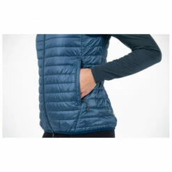 FJÄLLRÄVEN Women's Abisko Padded Vest - Synthetic Vest -Outdoor Equipment Sales Shop fjaellraeven womens abisko padded vest synthetic vest detail 5