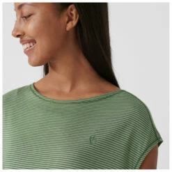 FJÄLLRÄVEN Women's High Coast Cool T-Shirt - T-shirt 13 FJÄLLRÄVEN Women's High Coast Cool T-Shirt - T-shirt -Outdoor Equipment Sales Shop fjaellraeven womens high coast cool t shirt t shirt detail 6