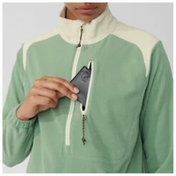 FJÄLLRÄVEN Women's Vardag Lite Fleece - Fleece Jumper 15 FJÄLLRÄVEN Women's Vardag Lite Fleece - Fleece Jumper -Outdoor Equipment Sales Shop fjaellraeven womens vardag lite fleece fleece jumper detail 6
