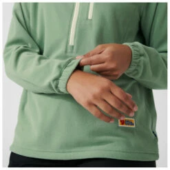 FJÄLLRÄVEN Women's Vardag Lite Fleece - Fleece Jumper 17 FJÄLLRÄVEN Women's Vardag Lite Fleece - Fleece Jumper -Outdoor Equipment Sales Shop fjaellraeven womens vardag lite fleece fleece jumper detail 8