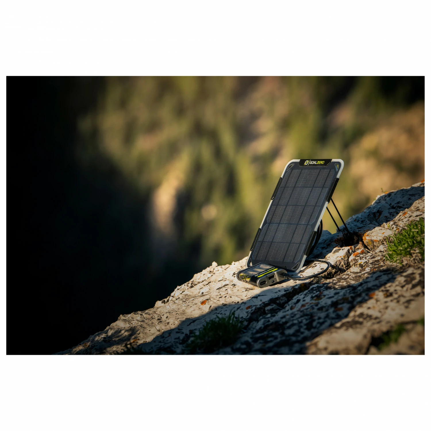 Goal Zero Guide 12 Nomad Solar Kit - Solar Panel 12 Goal Zero Guide 12 Nomad Solar Kit - Solar Panel - Image 10