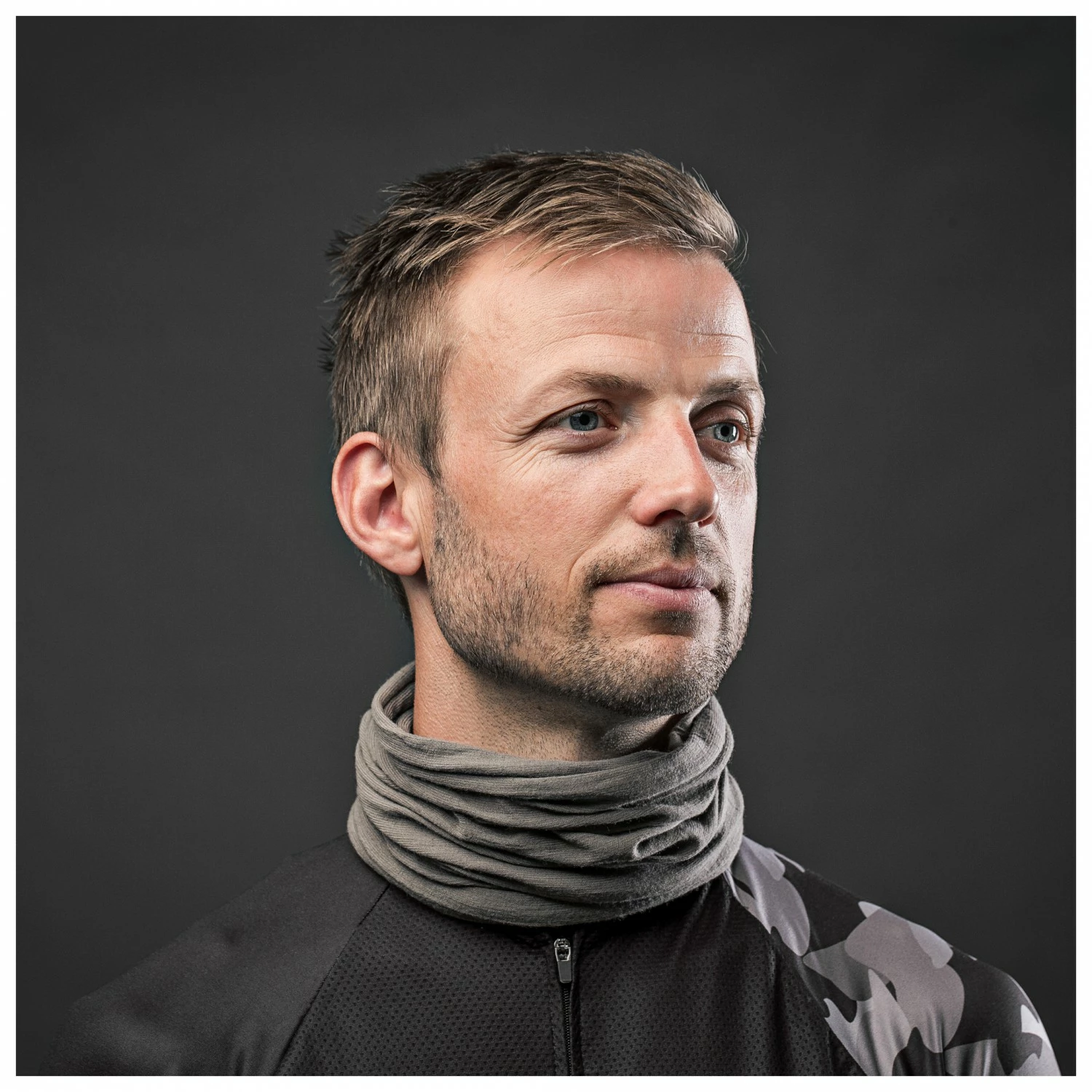 GripGrab Multifunctional Merino Neck Warmer - Tube Scarf 4 GripGrab Multifunctional Merino Neck Warmer - Tube Scarf - Image 2