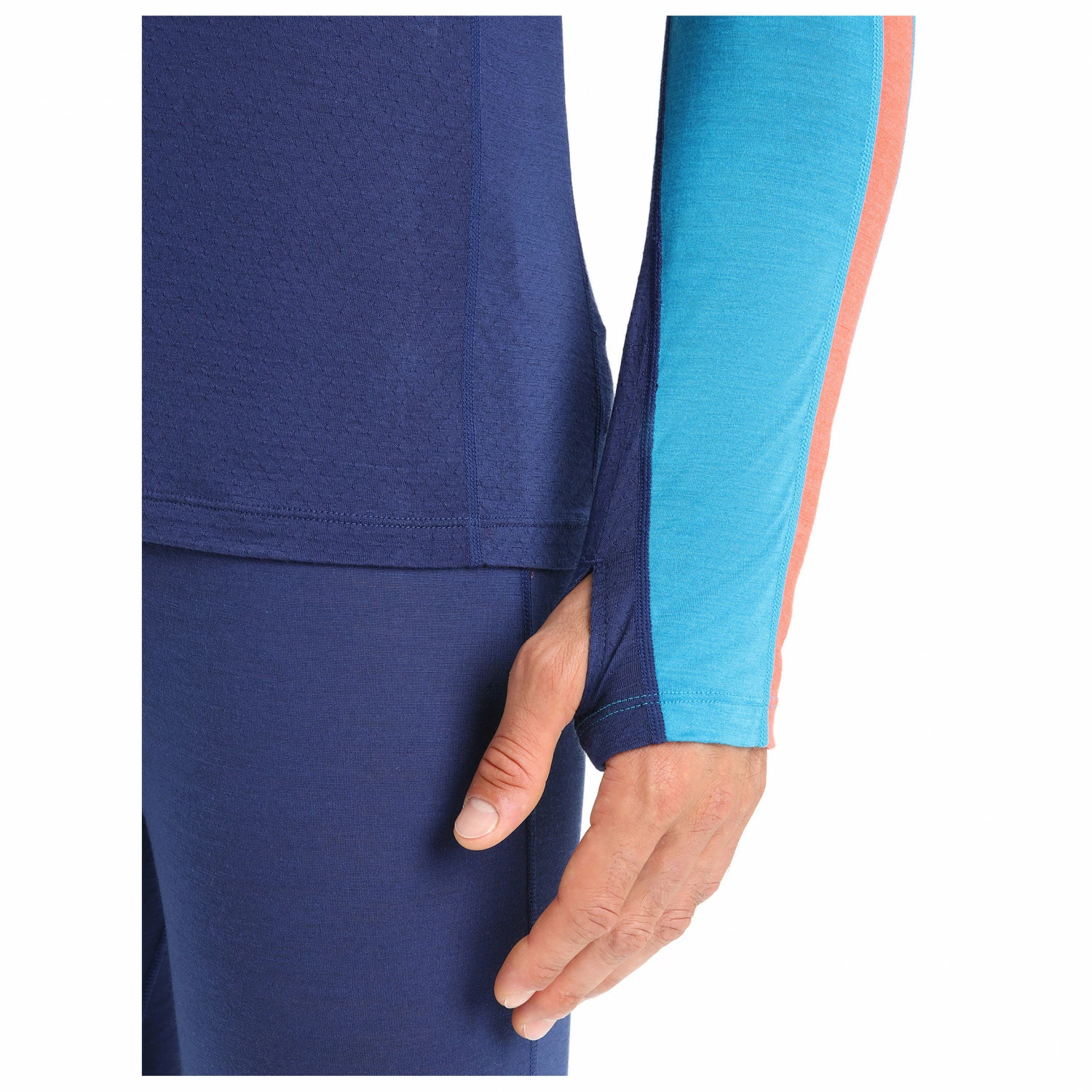 Icebreaker 125 Zoneknit L/S Crewe - Merino Base Layer 9 Icebreaker 125 Zoneknit L/S Crewe - Merino Base Layer - Image 7