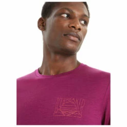 Icebreaker Tech Lite II S/S Tee Mountain Sunset - Merino Shirt 11 Icebreaker Tech Lite II S/S Tee Mountain Sunset - Merino Shirt -Outdoor Equipment Sales Shop icebreaker tech lite ii s s tee mountain sunset merino shirt detail 4