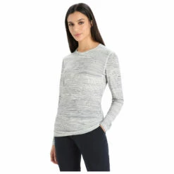 Icebreaker Women's 200 Oasis L/S Crewe Ski Tracks - Merino Base Layer 8 Icebreaker Women's 200 Oasis L/S Crewe Ski Tracks - Merino Base Layer -Outdoor Equipment Sales Shop icebreaker womens 200 oasis l s crewe ski tracks merino base layer bf detail 2