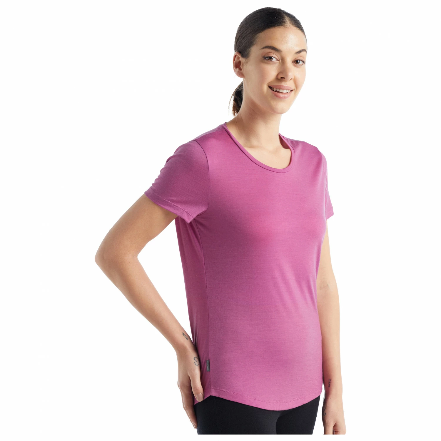 Icebreaker Women's Sphere II S/S Tee - Merino Shirt 5 Icebreaker Women's Sphere II S/S Tee - Merino Shirt - Image 3