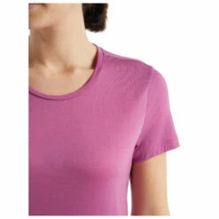 Icebreaker Women's Sphere II S/S Tee - Merino Shirt 9 Icebreaker Women's Sphere II S/S Tee - Merino Shirt -Outdoor Equipment Sales Shop icebreaker womens sphere ii s s tee merino shirt detail 4