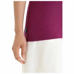 Icebreaker Women's Tech Lite II S/S Tee Springtime Flowers - Merino Shirt 12 Icebreaker Women's Tech Lite II S/S Tee Springtime Flowers - Merino Shirt -Outdoor Equipment Sales Shop icebreaker womens tech lite ii s s tee springtime flowers merino shirt detail 5