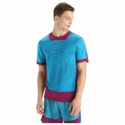 Icebreaker Zoneknit S/S Tee Geodetic - Merino Base Layer 10 Icebreaker Zoneknit S/S Tee Geodetic - Merino Base Layer -Outdoor Equipment Sales Shop icebreaker zoneknit s s tee geodetic merino base layer detail 3