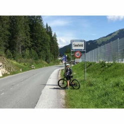 Loeffler Women's Bike-Hose Tour Extrakurz - Cycling Bottoms -Outdoor Equipment Sales Shop loeffler womens bike hose tour extrakurz radhose 80897dc90e213fb1cc0e0ea9f8fbce70 1