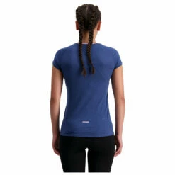 Mons Royale Women's Bella Tech Tee - Merino Base Layer -Outdoor Equipment Sales Shop mons royale womens bella tech tee merino base layer detail 3
