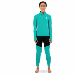 Mons Royale Women's Cascade Merino Flex 200 1/4 Zip - Merino Base Layer 9 Mons Royale Women's Cascade Merino Flex 200 1/4 Zip - Merino Base Layer -Outdoor Equipment Sales Shop mons royale womens cascade merino flex 200 1 4 zip merino base layer detail 4