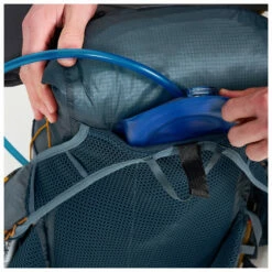 Montane Trailblazer LT 28 - Trail Running Backpack -Outdoor Equipment Sales Shop montane trailblazer lt 28 trail running backpack detail 9