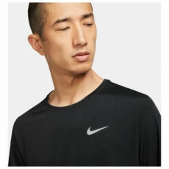 Nike Dri-Fit Miler Long-Sleeve Running Top - Running Shirt 13 Nike Dri-Fit Miler Long-Sleeve Running Top - Running Shirt -Outdoor Equipment Sales Shop nike dri fit miler long sleeve running top running shirt detail 5