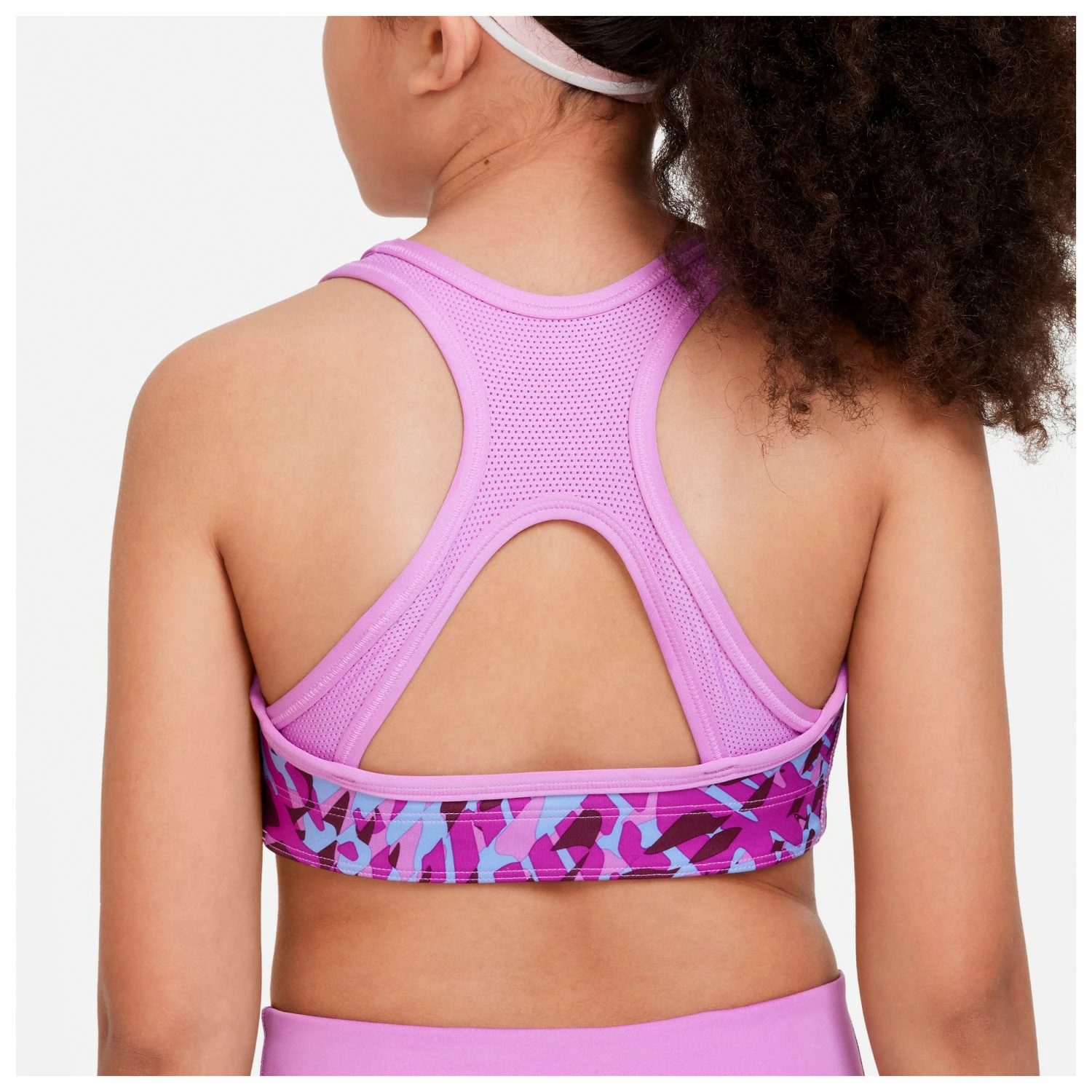 Nike Girl's Swoosh Reversible Sports Bra 6 Nike Girl's Swoosh Reversible Sports Bra - Image 4