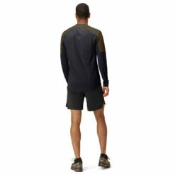 Norrøna Senja Equaliser Lightweight Long Sleeve - Running Shirt -Outdoor Equipment Sales Shop norroena senja equaliser lightweight long sleeve running shirt detail 4