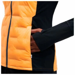 On Women's Climate Jacket - Running Jacket 14 On Women's Climate Jacket - Running Jacket -Outdoor Equipment Sales Shop on womens climate jacket running jacket detail 5