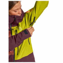 Ortovox Women's 3L Deep Shell Jacket - Ski Jacket 19 Ortovox Women's 3L Deep Shell Jacket - Ski Jacket -Outdoor Equipment Sales Shop ortovox womens 3l deep shell jacket ski jacket detail 9