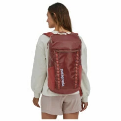 Patagonia Black Hole Pack 32 - Daypack 9 Patagonia Black Hole Pack 32 - Daypack -Outdoor Equipment Sales Shop patagonia black hole pack 32 daypack detail 2