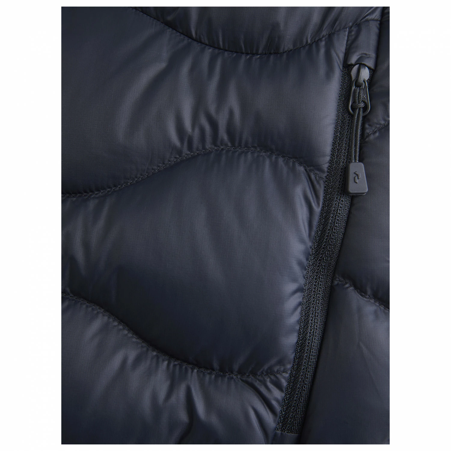 Peak Performance Women's Helium Down Vest - Down Vest 6 Peak Performance Women's Helium Down Vest - Down Vest - Image 4