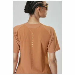 Picture Women's Ice Flow Printed Tech Tee - Sport Shirt -Outdoor Equipment Sales Shop picture womens ice flow printed tech tee sport shirt detail 9