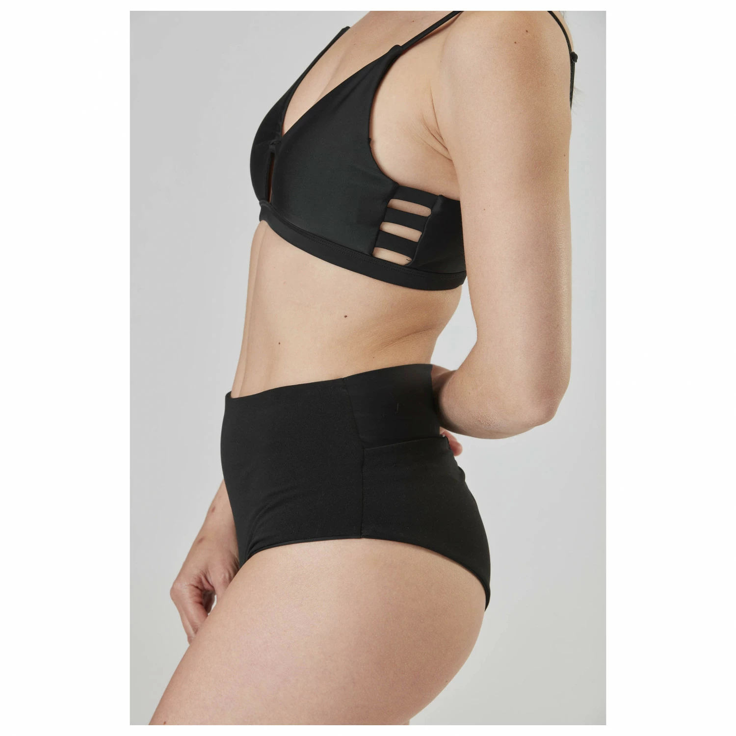 Picture Women's Kalta Triangle Top - Bikini Top 6 Picture Women's Kalta Triangle Top - Bikini Top - Image 4