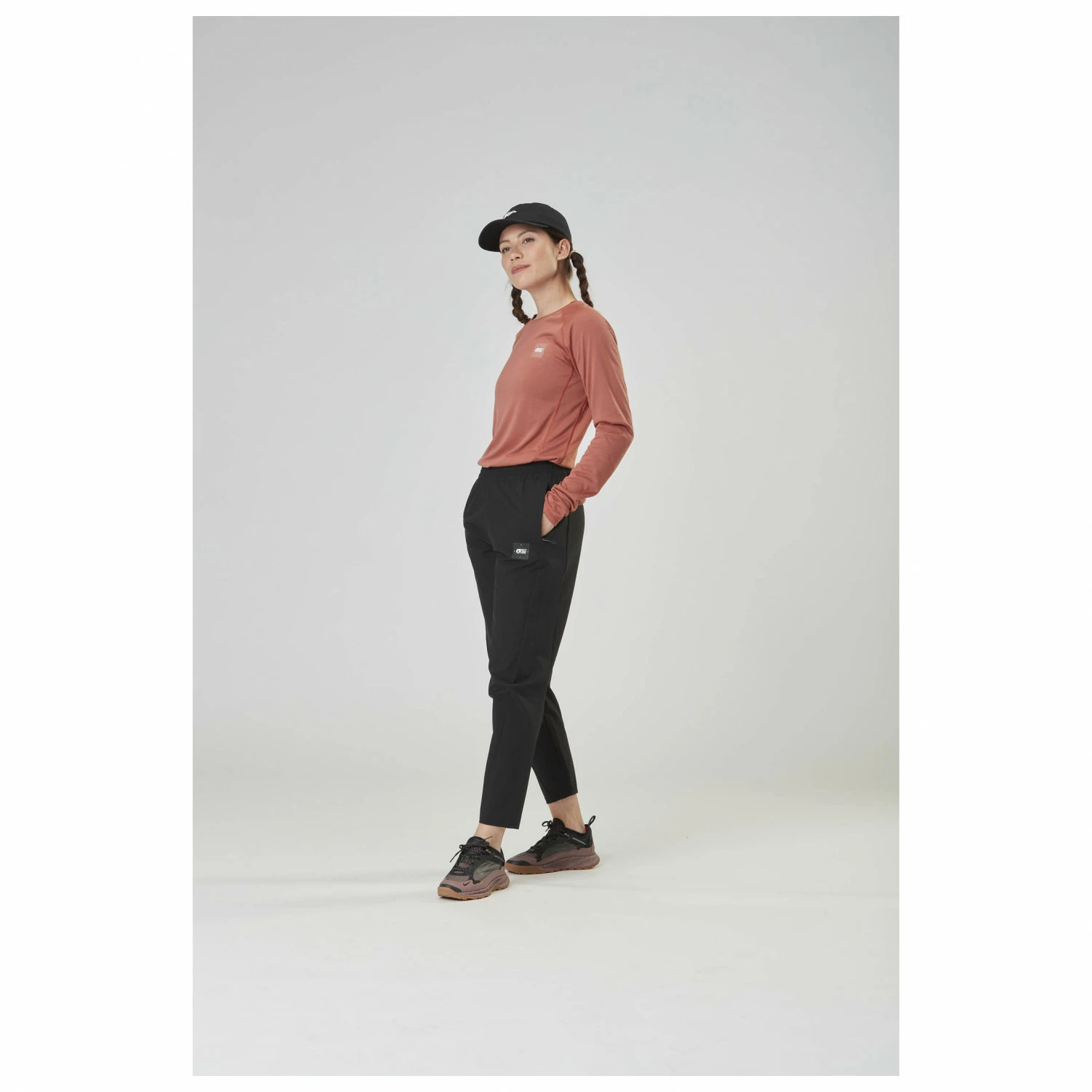 Picture Women's Tulee Stretch Pants - Tracksuit Trousers 5 Picture Women's Tulee Stretch Pants - Tracksuit Trousers - Image 3