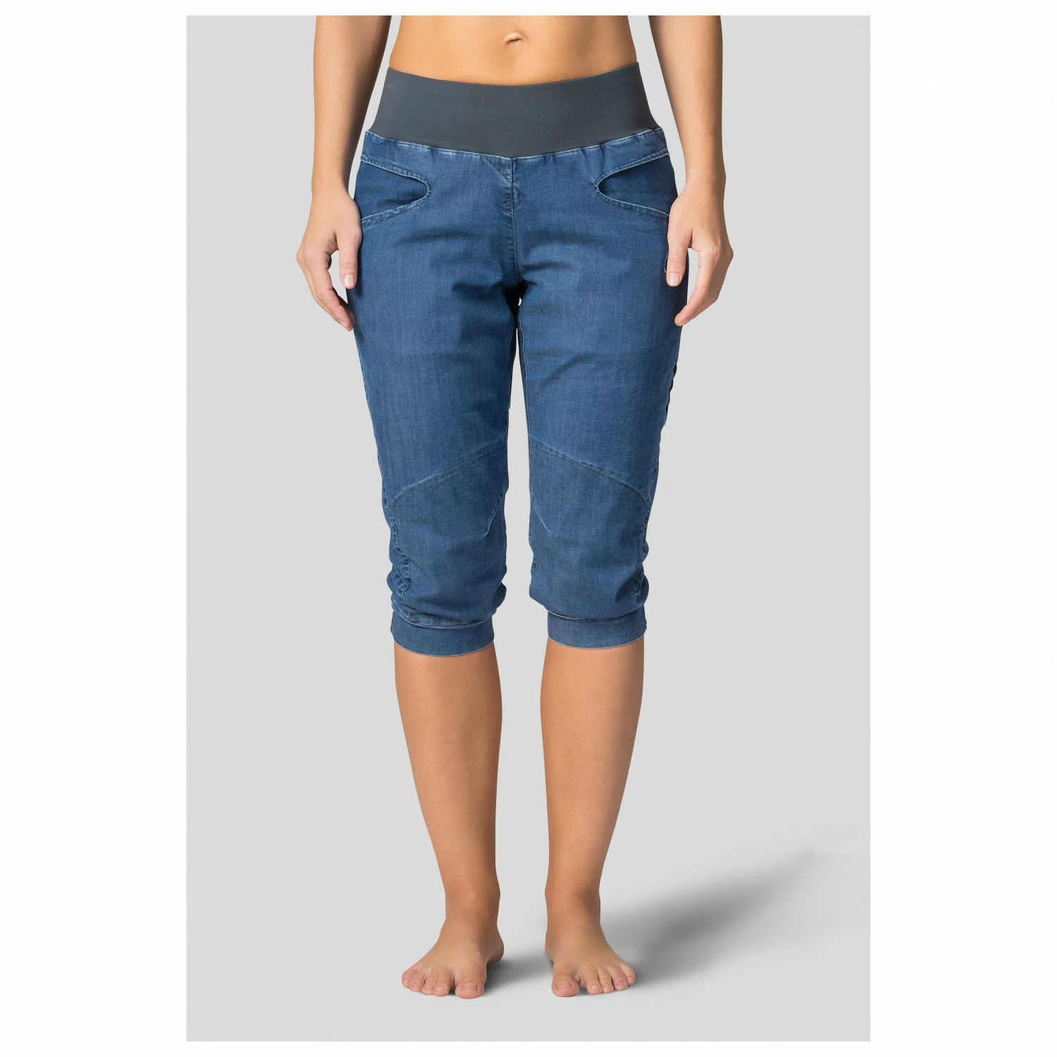 Women's Chain Capri - 3/4 Length Trousers 5 Women's Chain Capri - 3/4 Length Trousers - Image 3