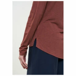 Women's Longsleeve Fuchsia - Longsleeve -Outdoor Equipment Sales Shop recolution womens longsleeve fuchsia longsleeve detail 5