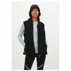 Röhnisch Women's Aspen Pile Vest - Fleece Vest 11 Röhnisch Women's Aspen Pile Vest - Fleece Vest -Outdoor Equipment Sales Shop roehnisch womens aspen pile vest fleece vest detail 5